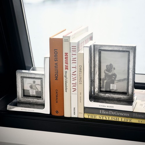 Stoper do książek Making Memories Book Stand