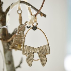 Zawieszka rattanowa RR Egg With A Bow Ornament
