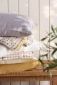 Pled Throw Vigga w/purple print double weaving, backside neutral 130x170